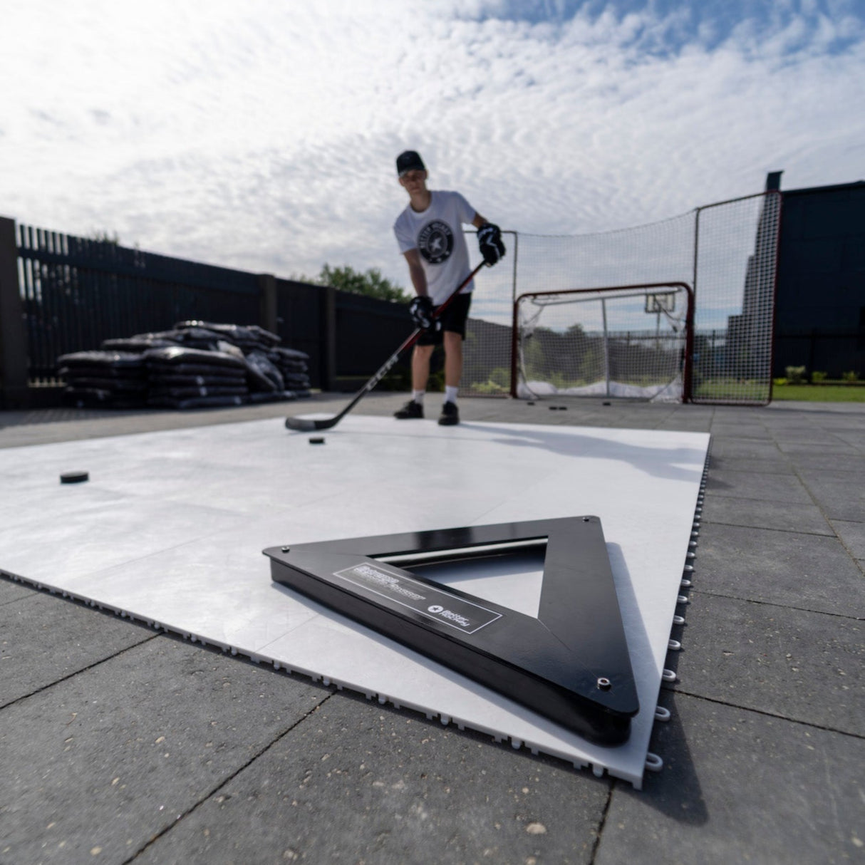hockey passer rebounder